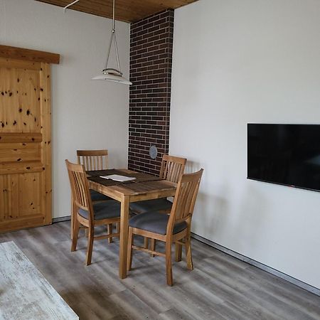 City Appartement Mit Garten, Zentral Und Trotzdem Ruhig Chociebuż Zewnętrze zdjęcie
