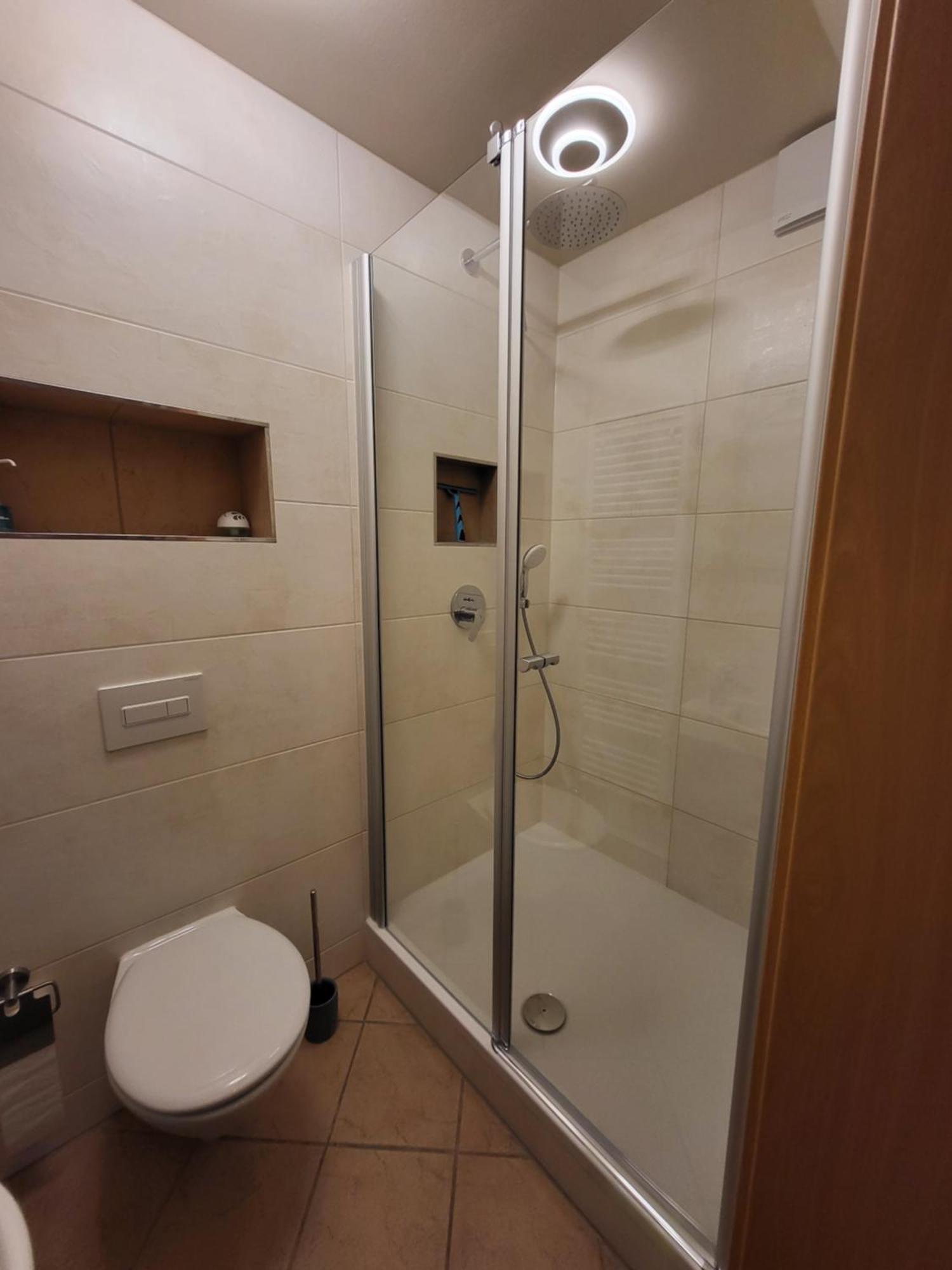 City Appartement Mit Garten, Zentral Und Trotzdem Ruhig Chociebuż Zewnętrze zdjęcie